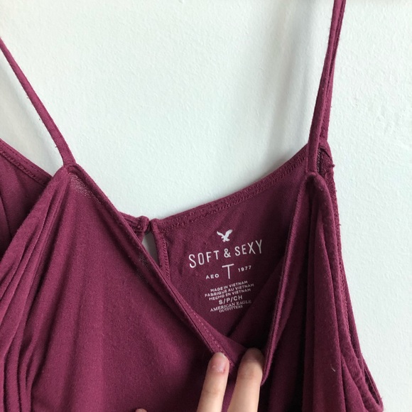 Off the Shoulder American Eagle Tank top - Picture 2 of 3